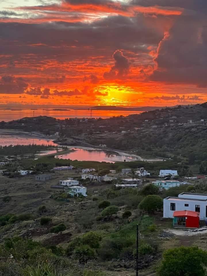Port South East Chez Laineda Le Bijou Mourouk Rodrigues B&B 외부 사진